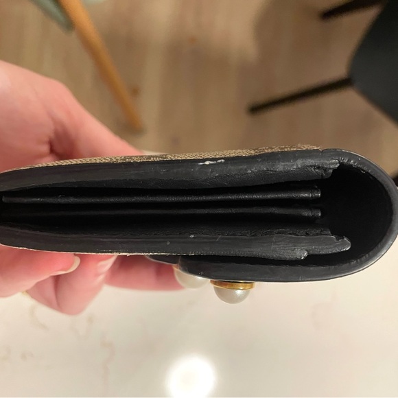 Gucci Black Leather Peony Pearl-Studded Wallet, 431474 - Picture 9 of 12